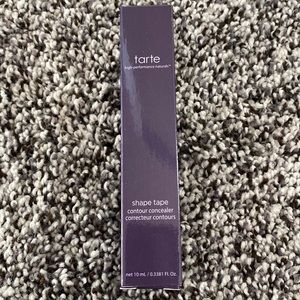 Tarte Shape Tape concealer in shade 22N light neutral.